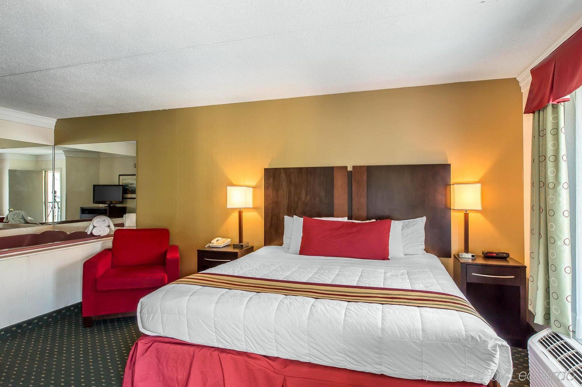 Black Bear Inn & Suites Gatlinburg Buitenkant foto